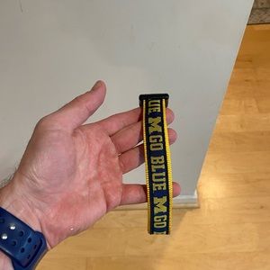 University of Michigan dog collar size large